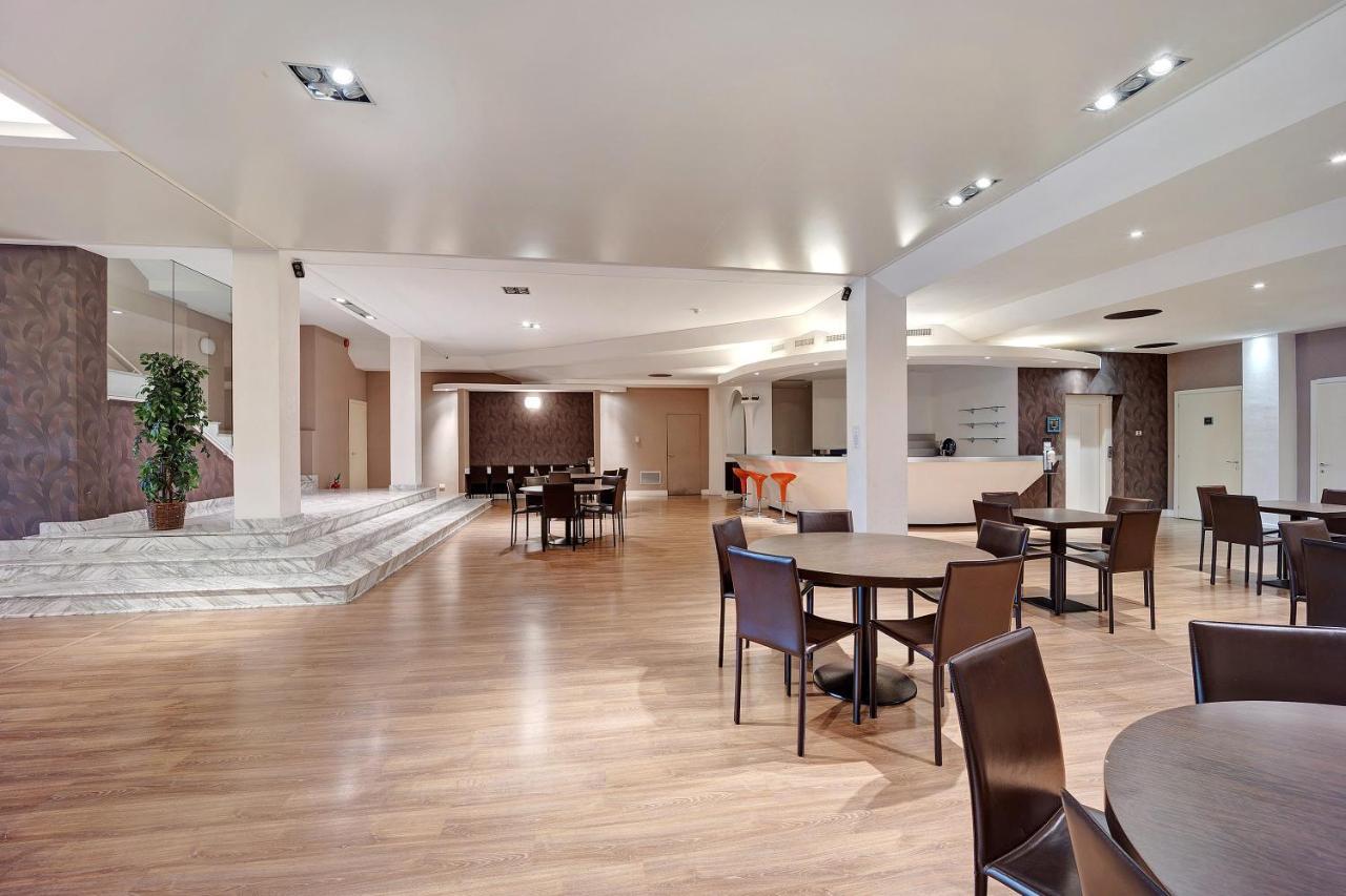 Modus Vivendi 315 Aparthotel Сан Ремо Екстериор снимка